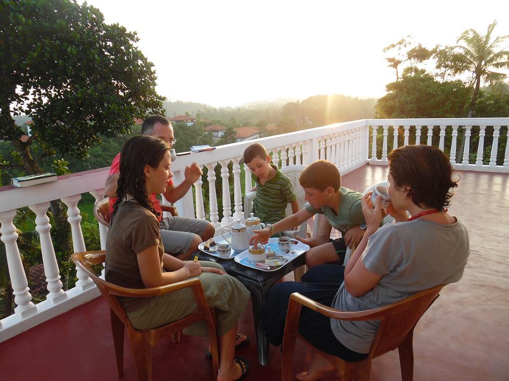 Mount View Villa Resort ミリッサ エクステリア 写真